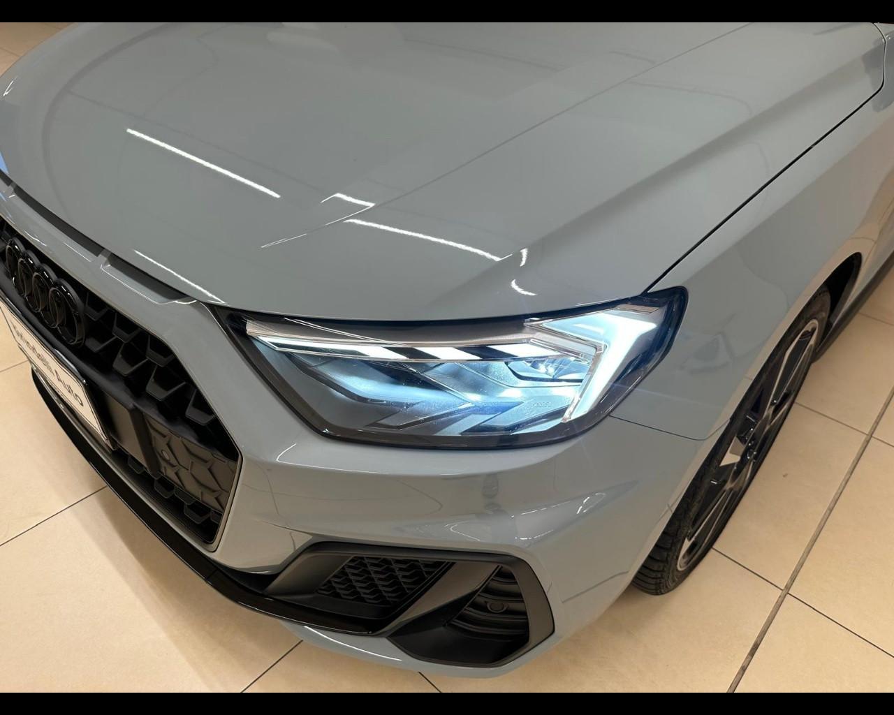 AUDI A1 2ª serie - A1 SPB 30 TFSI S tronic S line edition