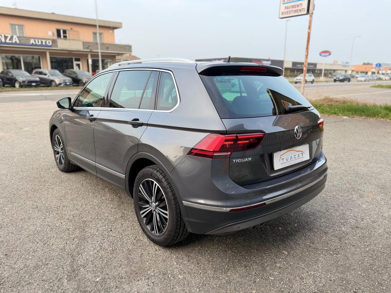 Volkswagen Tiguan Executive 2.0 TDI #9766