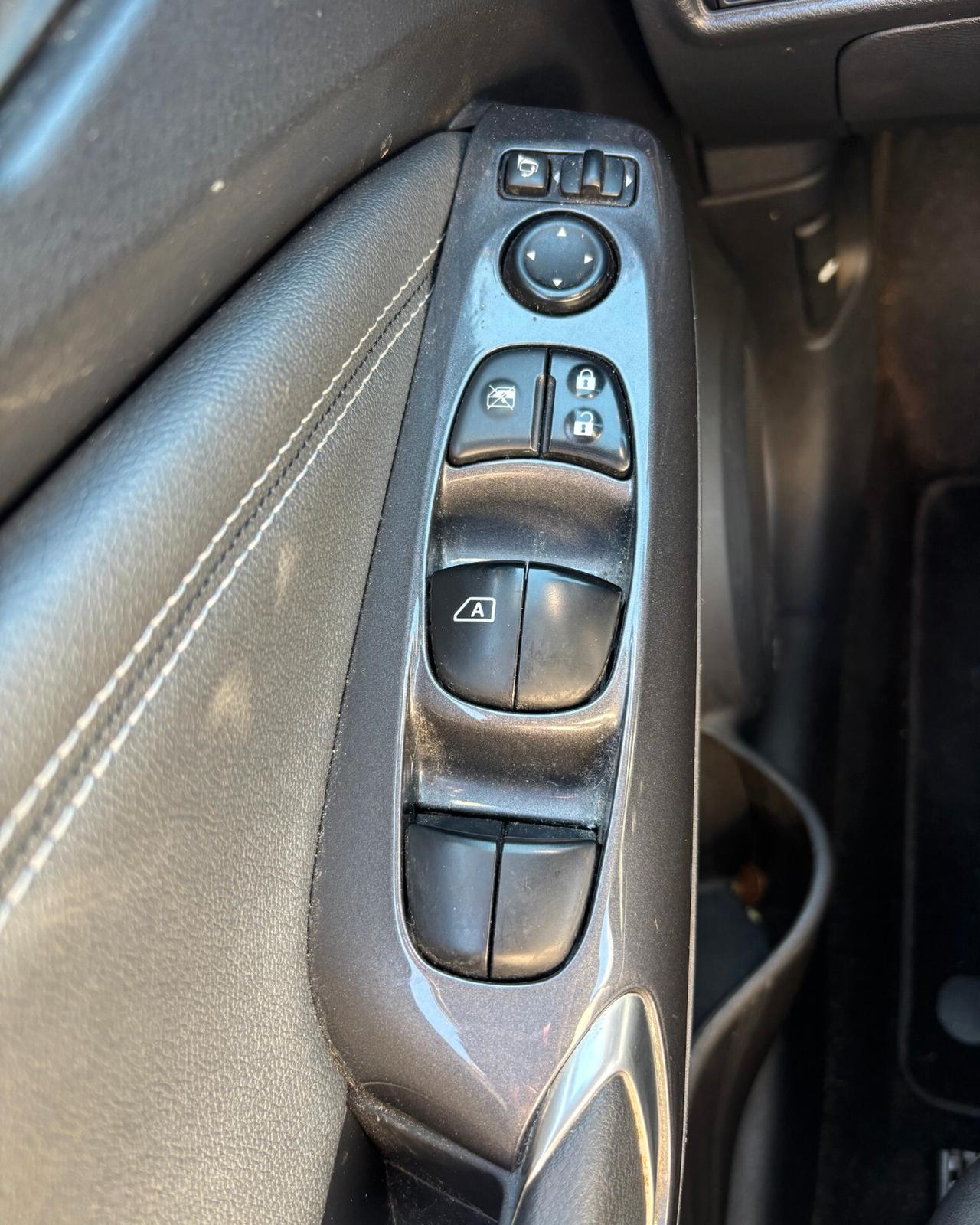 Nissan Juke 1.0 DIG-T 114 CV DCT N-Connecta