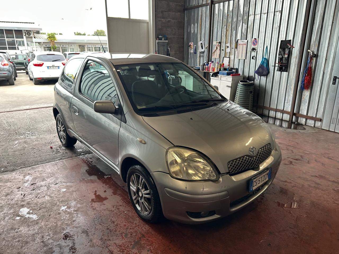 Toyota Yaris 1.4 tdi D-4D cat 3 porte Blue
