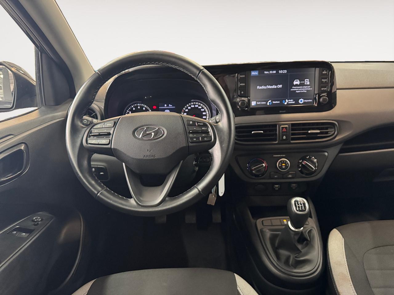 HYUNDAI i10 1.0 mpi Tech Connect Pack