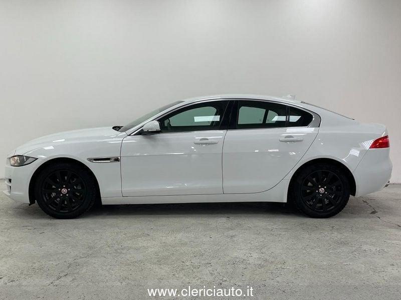 Jaguar XE 2.0 D 180 CV aut. Pure