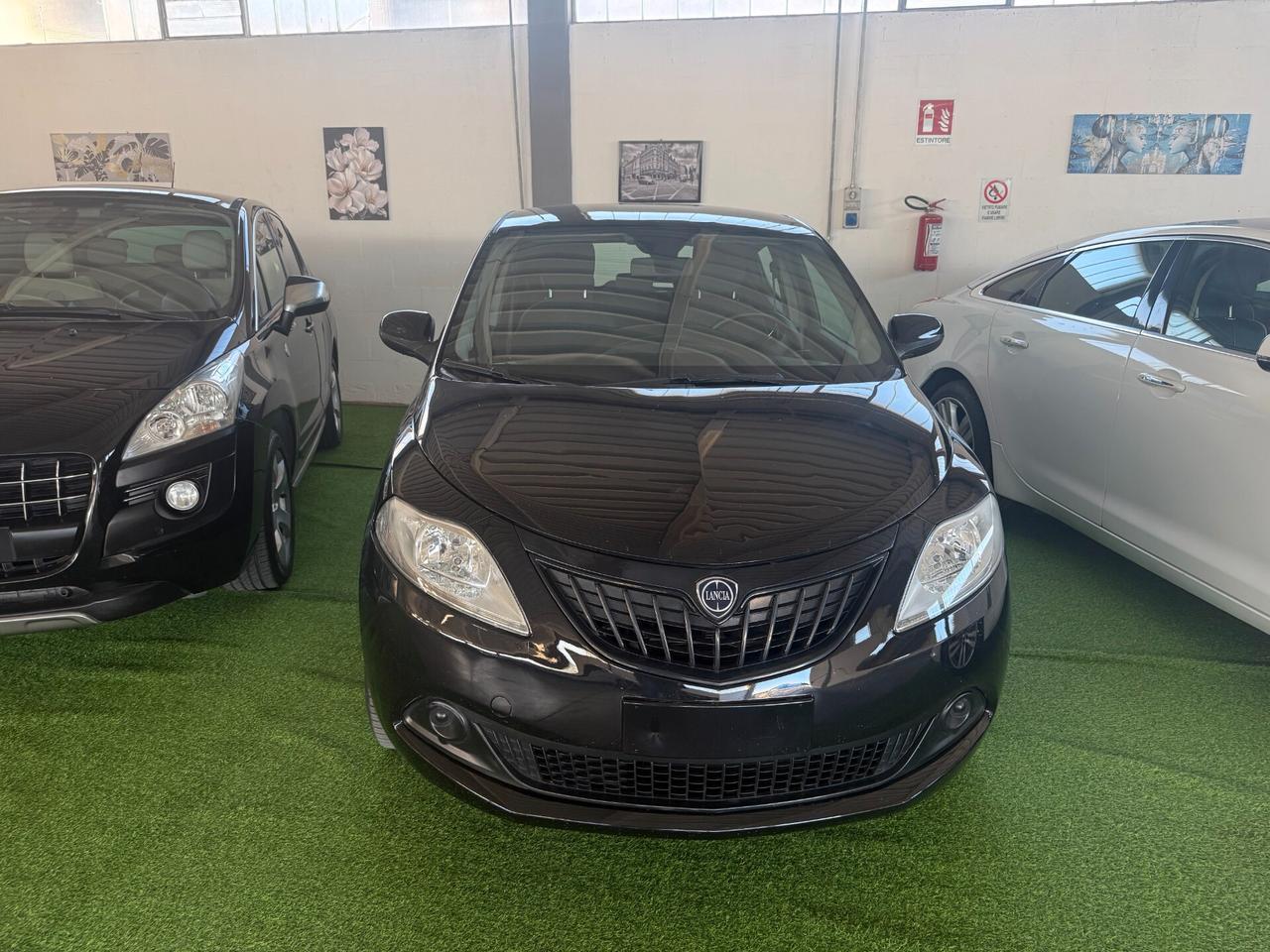Lancia Ypsilon 1.0 FireFly 5 porte S&S Hybrid Oro