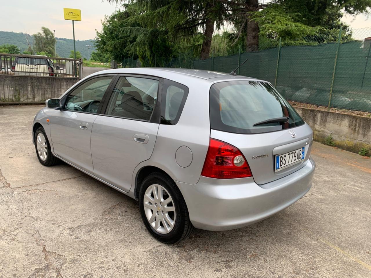 Honda Civic 1.6i 16V cat 5 porte ES