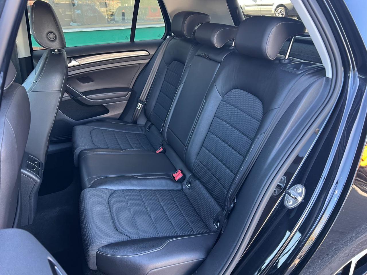 VOLKSWAGEN Golf 2.0 TDI DSG 5p. Highline BlueMotion FINANZIABILE