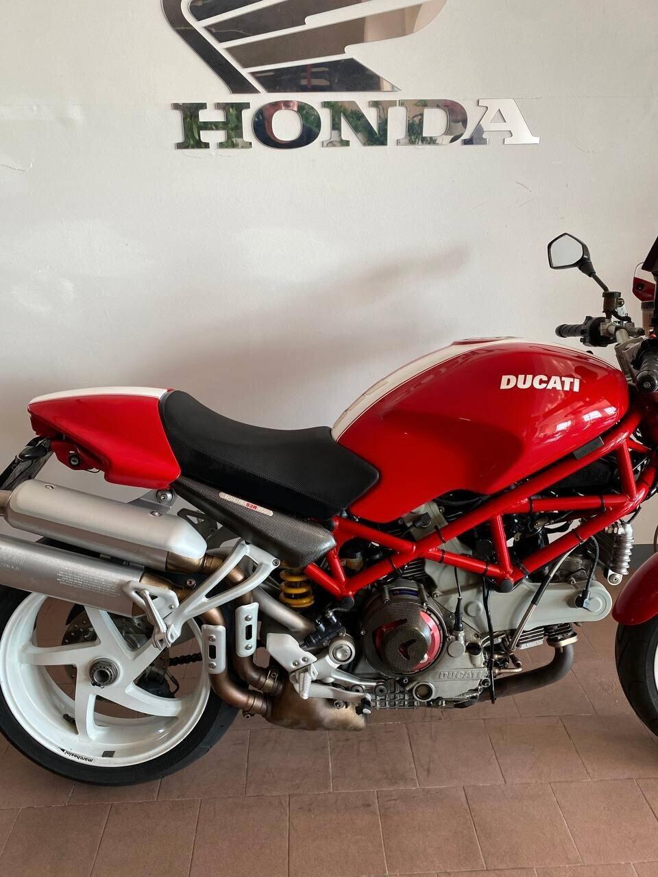 Ducati Monster S2R 1000