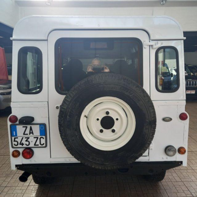 LAND ROVER Defender 110 2.2 TD4 Station Wagon E N1