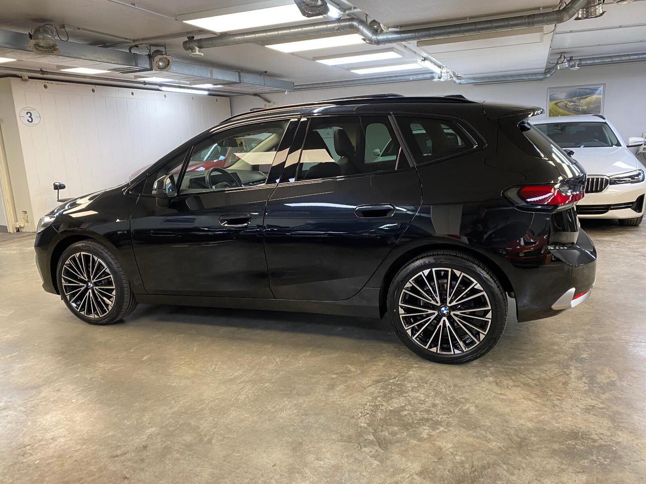 BMW 218i Active Tourer 136cv Luxury Line + tetto *2025