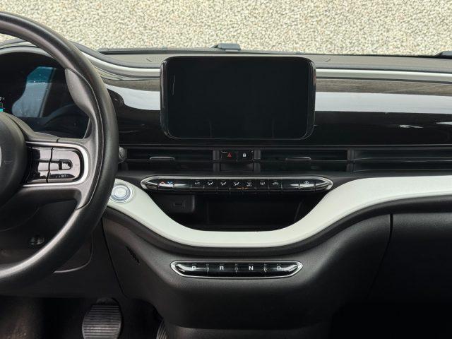 FIAT 500e Berlina 23,8 kWh Action