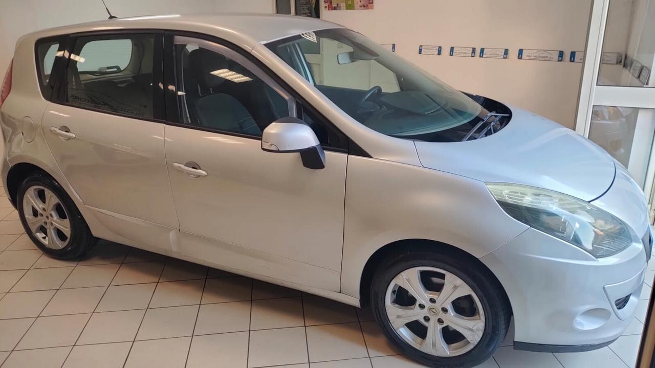 Renault Scenic Scénic X-Mod 1.5 dCi 110CV Dynamique