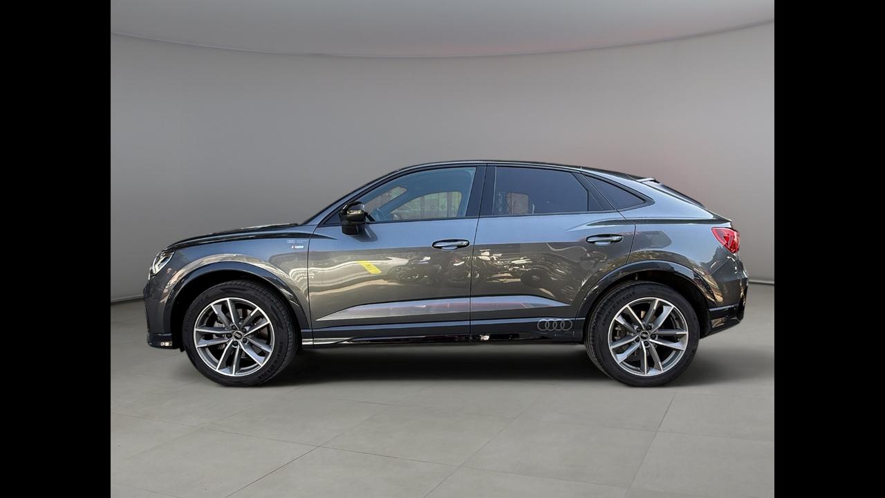 AUDI Q3 I 2019 Sportback - Q3 Sportback 40 2.0 tdi S line edition quattro 200cv s-troni