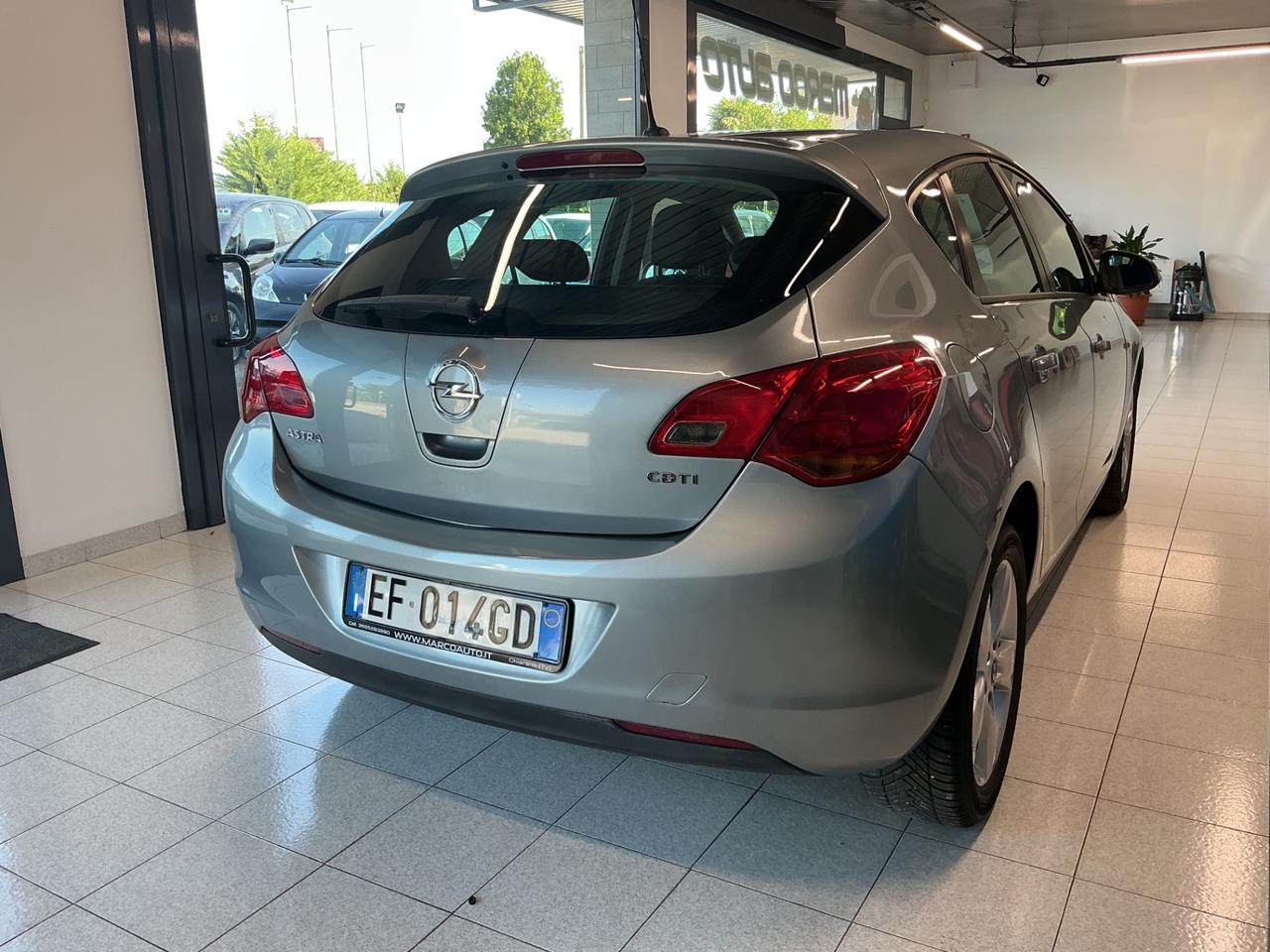 Opel Astra 1.7 CDTI 110CV 5 porte Cosmo