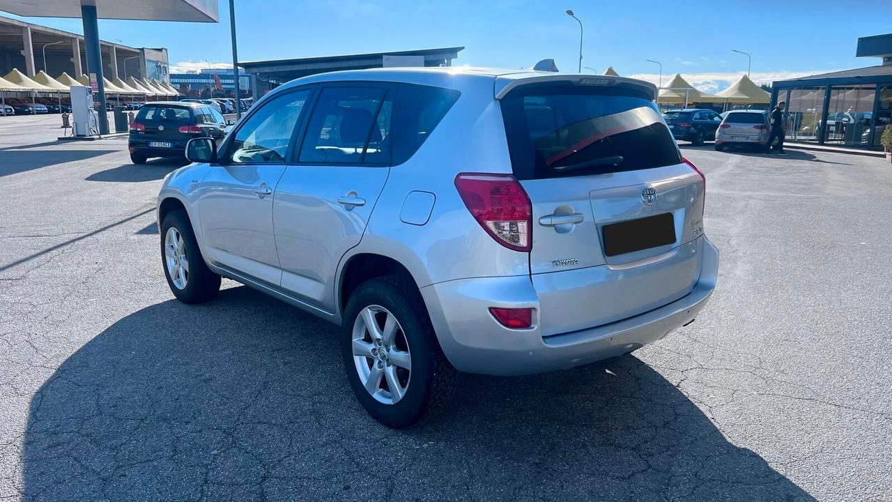 Toyota RAV 4 RAV4 2.2 D-4D 136 CV Sol