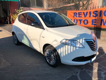 Lancia Ypsilon 1.2 69 CV 5 porte Gold