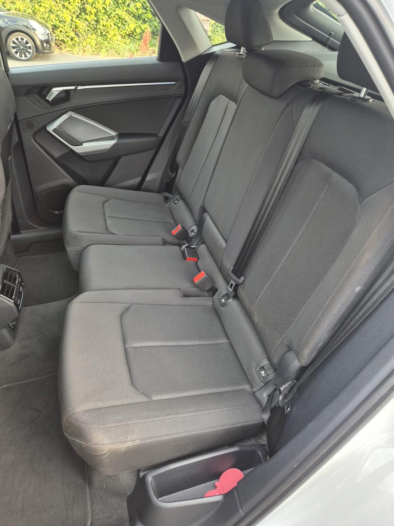 Audi Q3 SPB 35 TDI quattro S tronic Business Plus