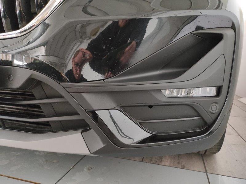 BMW X1 (F48) - X1 sDrive18d Business Advantage