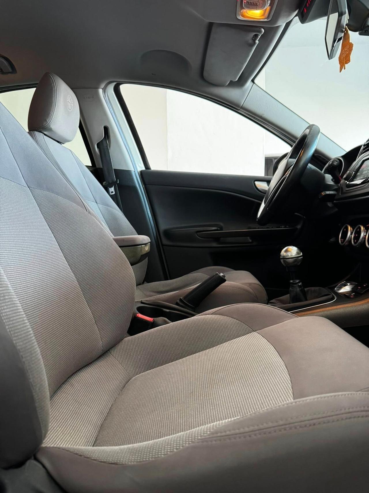 Alfa Romeo Giulietta 2.0 JTDm-2 150 CV Distinctive