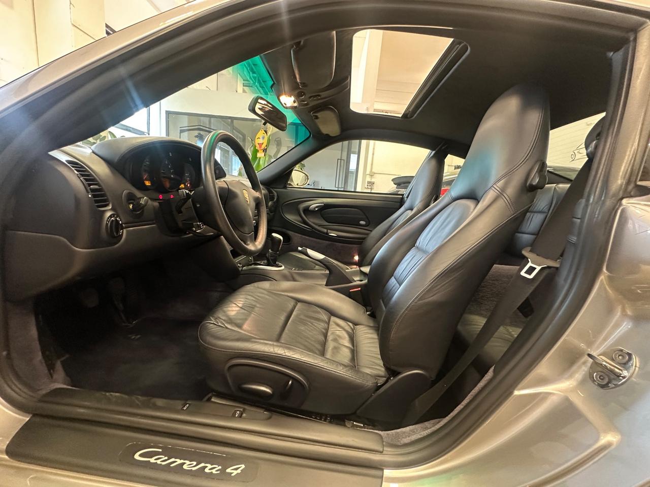 Porsche 911 996 Carrera 4 Coupé