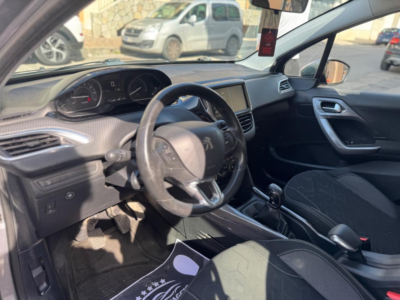 Peugeot 2008 PureTech 82 Allure GPL