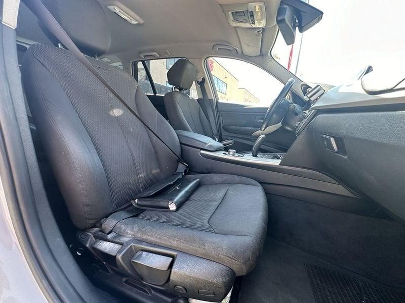 BMW Serie 3 318d Touring Auto