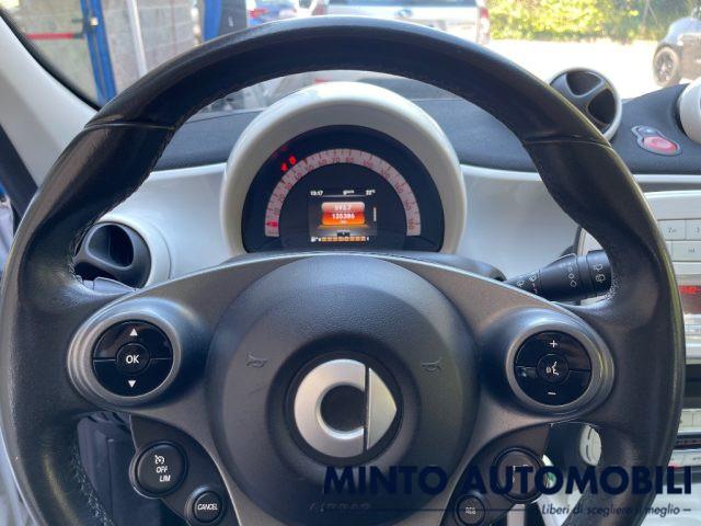 SMART ForFour 1.0 PASSION 71CV VOLANTE MULTIFUNZIONE BLUETOOTH