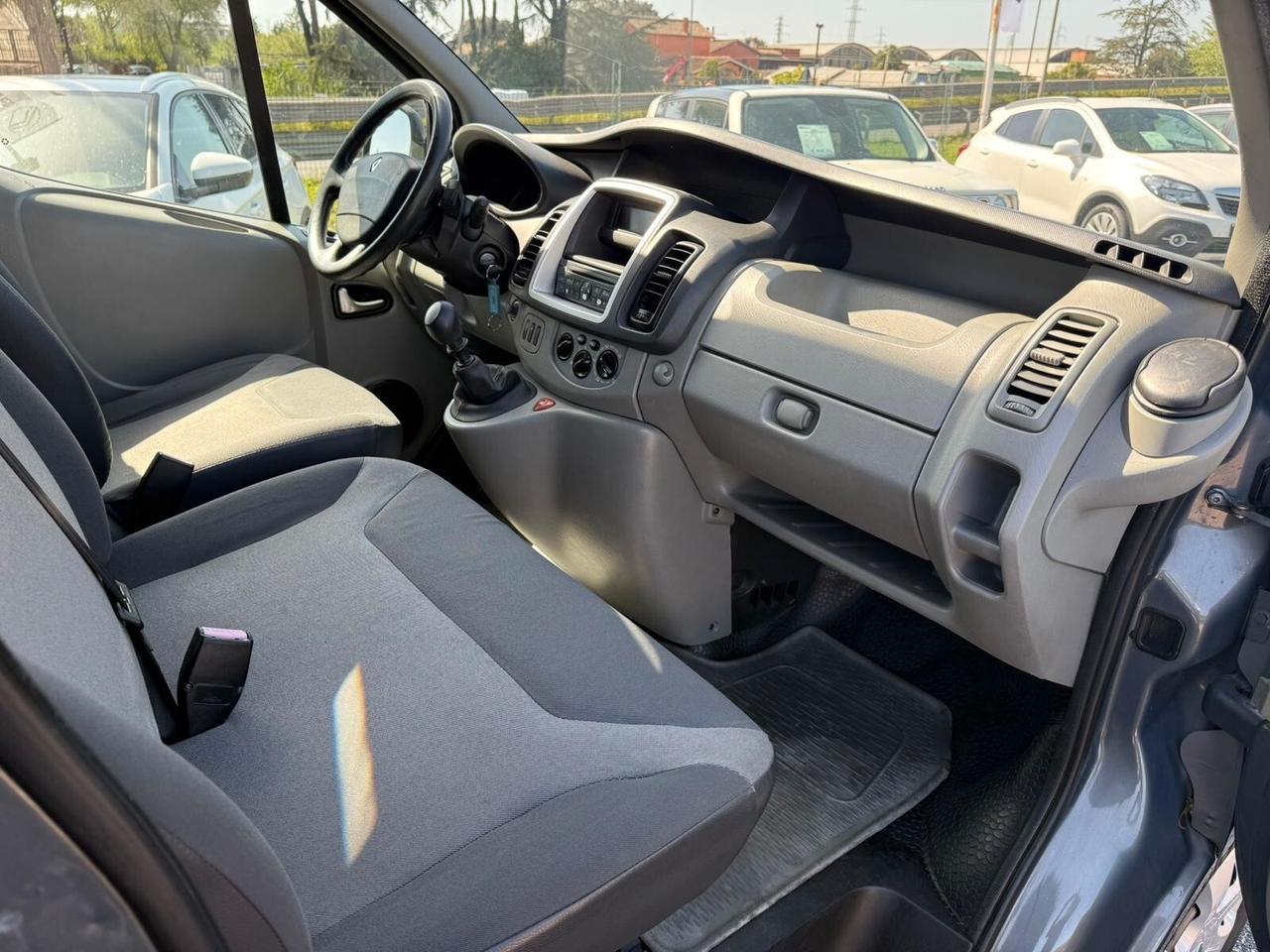 Renault Trafic 2.0 DCI 9 POSTI PULMINO