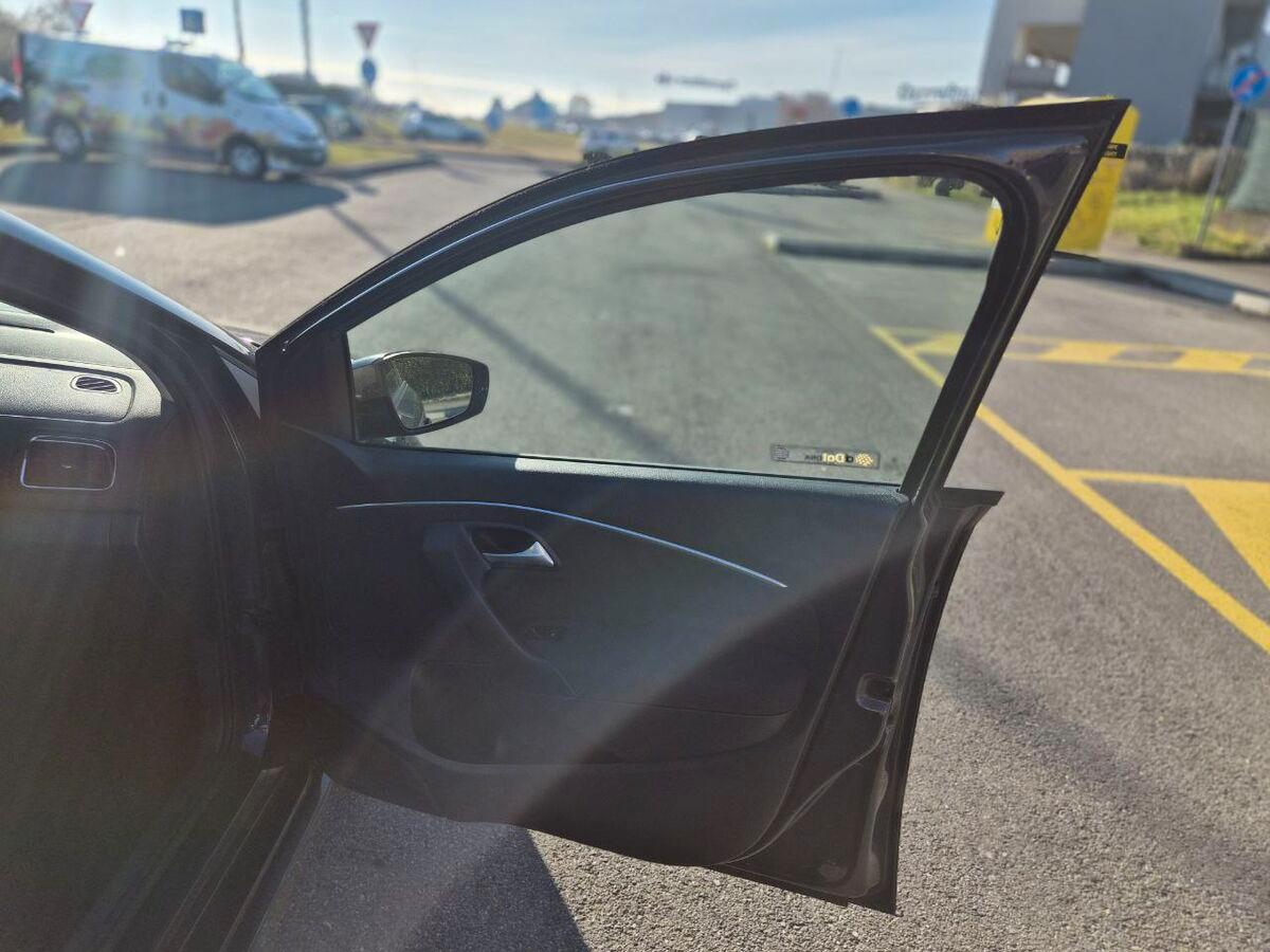 Volkswagen Polo 1.4 tdi Comfortline 75cv 5p