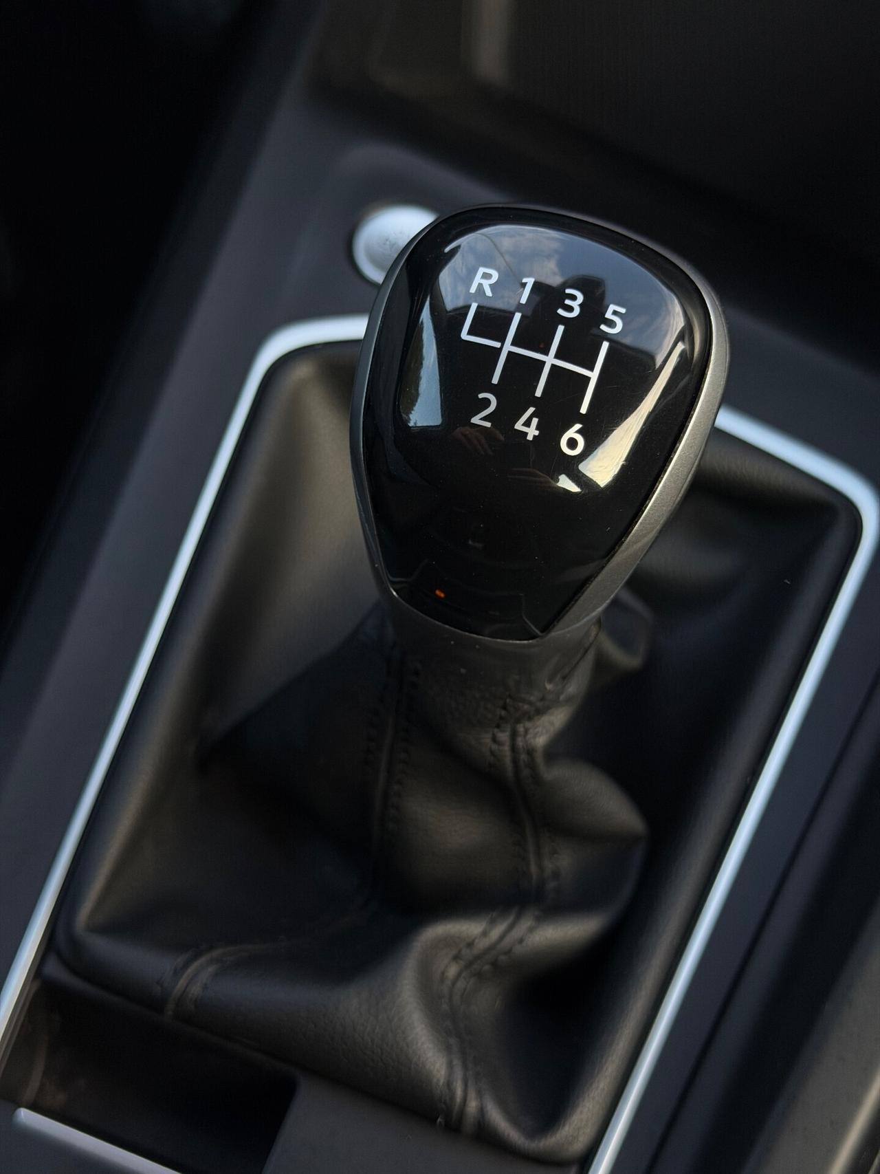 Volkswagen Golf 8 2.0 Tdi 115CV Life