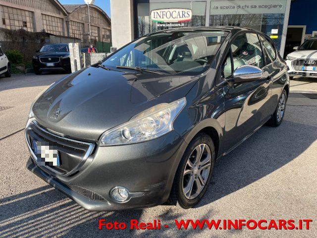 PEUGEOT 208 1.2 VTi 82 CV 3 porte Allure OK NEOPATENTATI