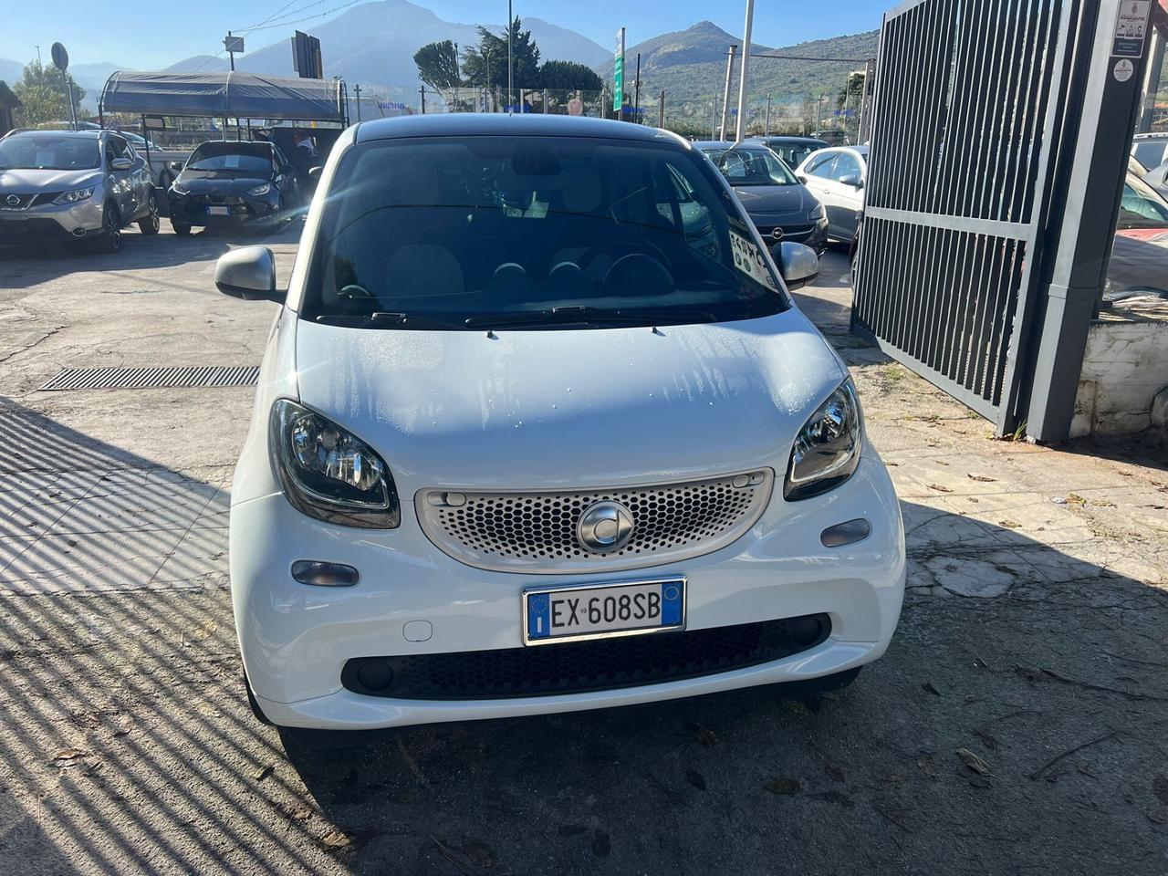 Smart ForTwo 1000 62 kW coupé passion
