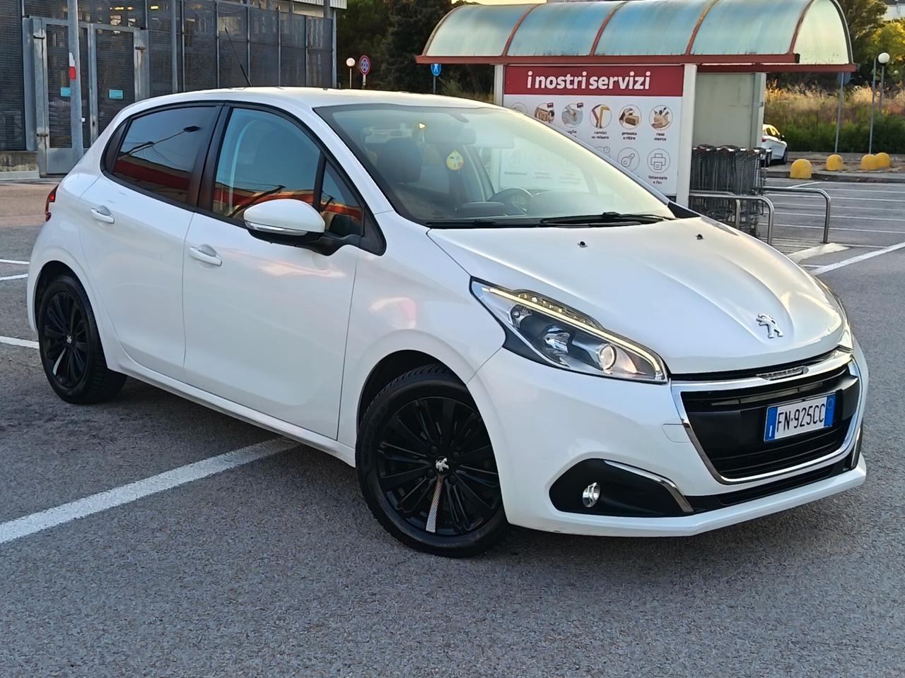 Peugeot 208 1.6 diesel NEOPATENT 120.000KM