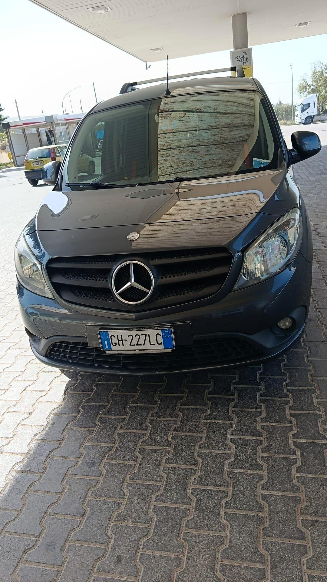 Mercedes Benz