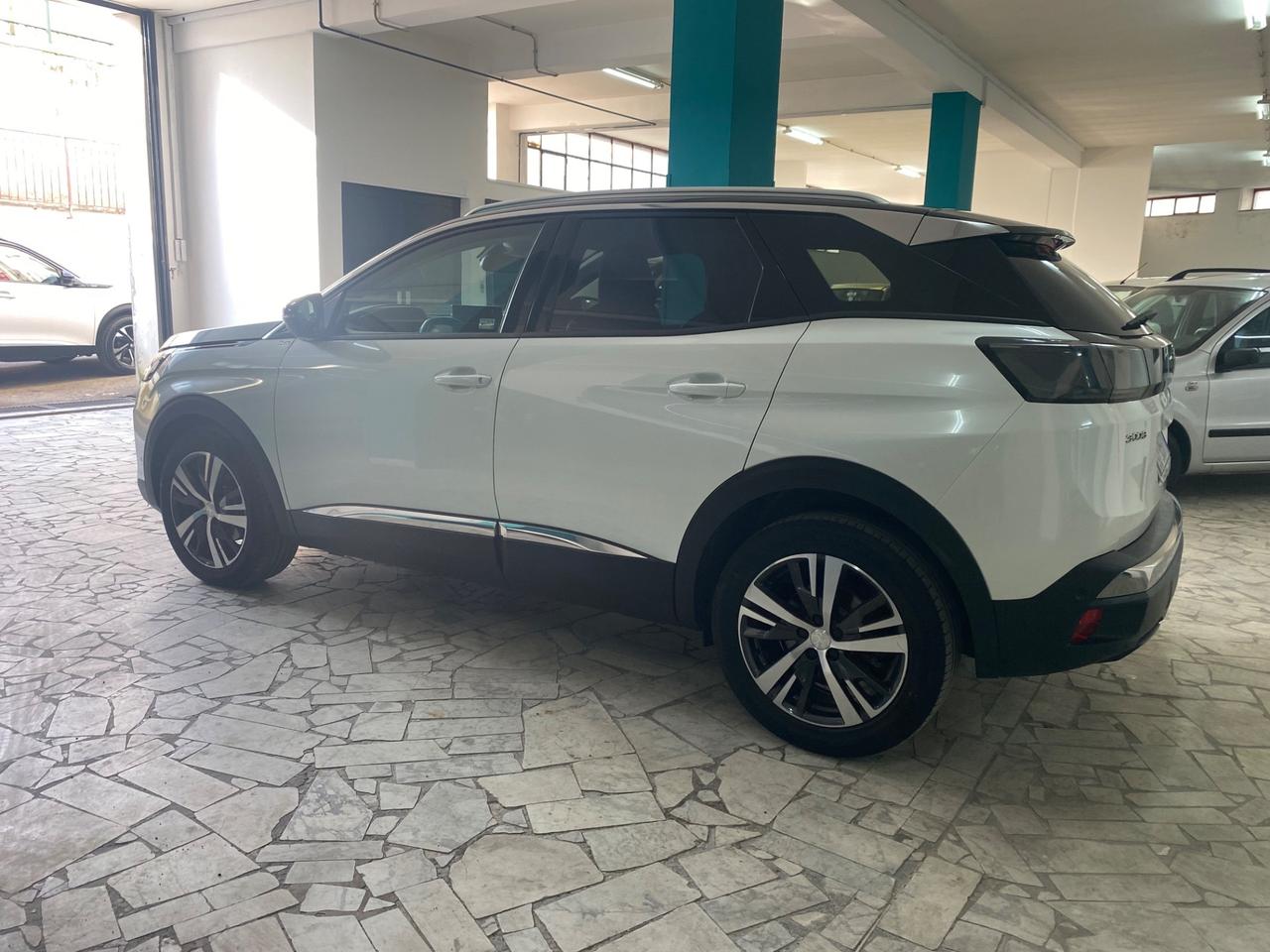 Peugeot 3008 ALLURE park