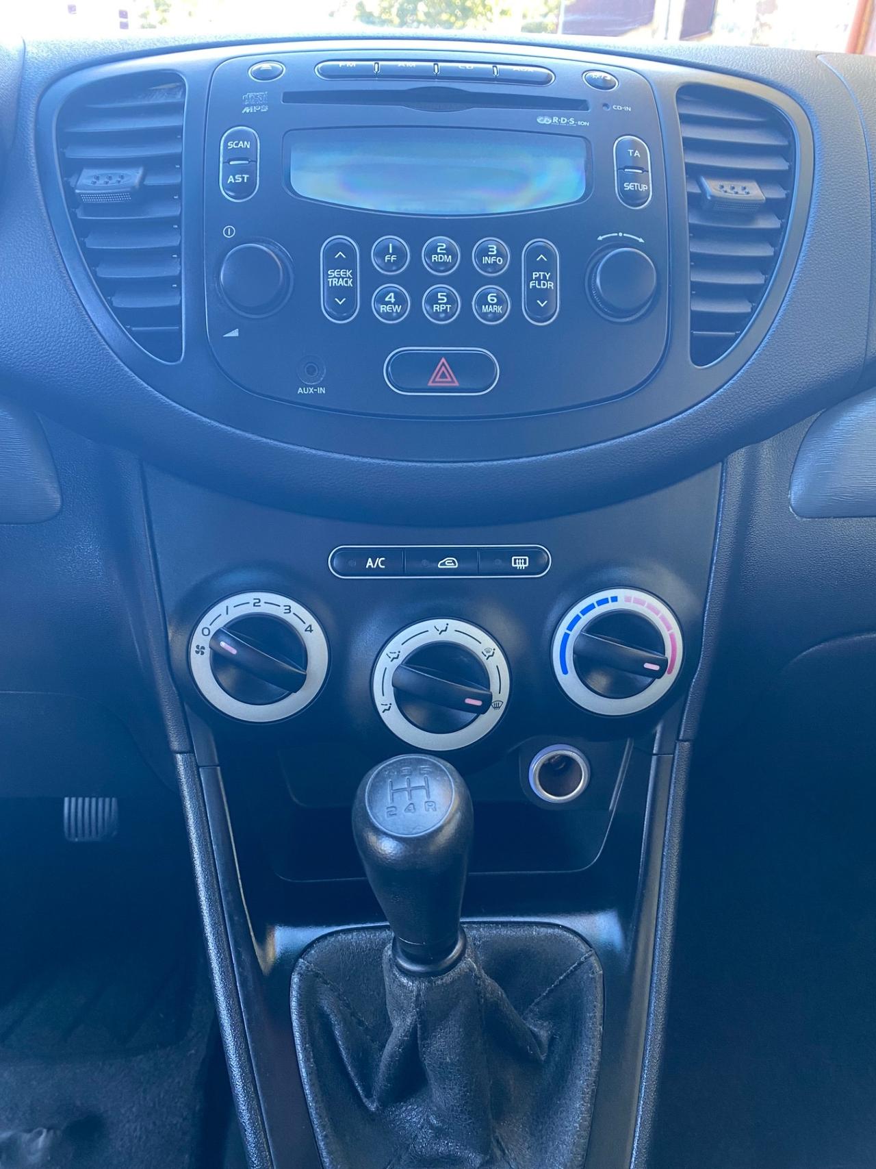 Hyundai i10 1.1 GPL TAGLIANDATA