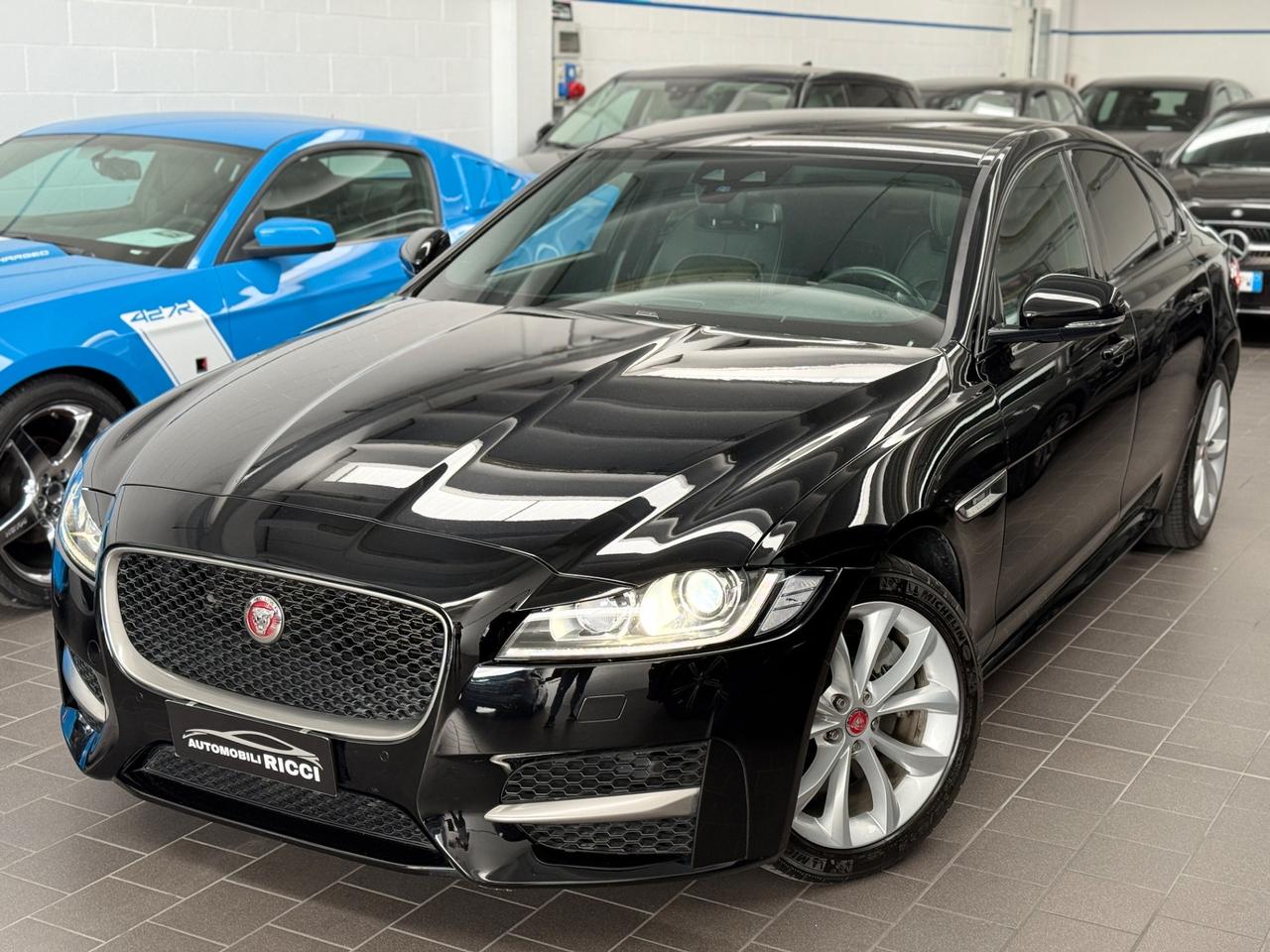 Jaguar XF 2.0 D 180 CV aut. R-Sport
