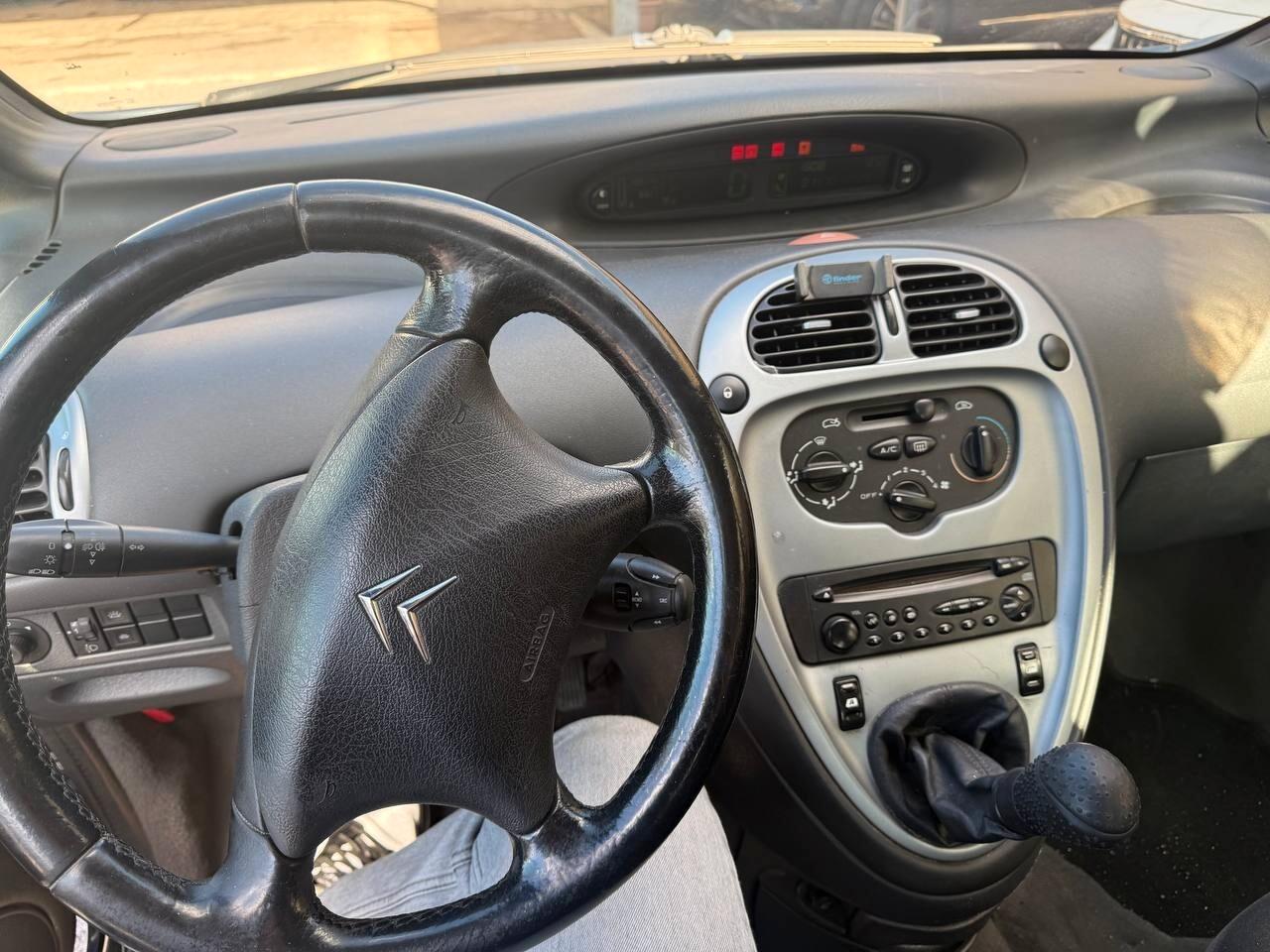 Citroen C4 2008 1.6 HDi 90CV Elegance