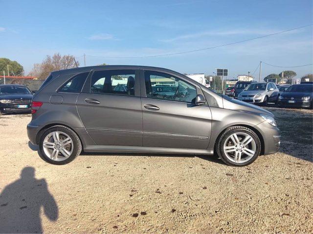 MERCEDES-BENZ B 180 CDI Premium