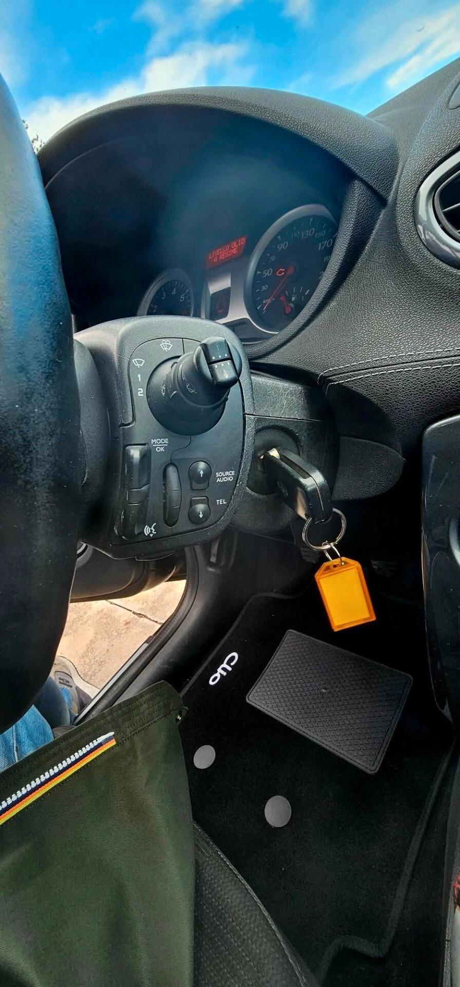 Renault Clio 1.6 16V 5 porte