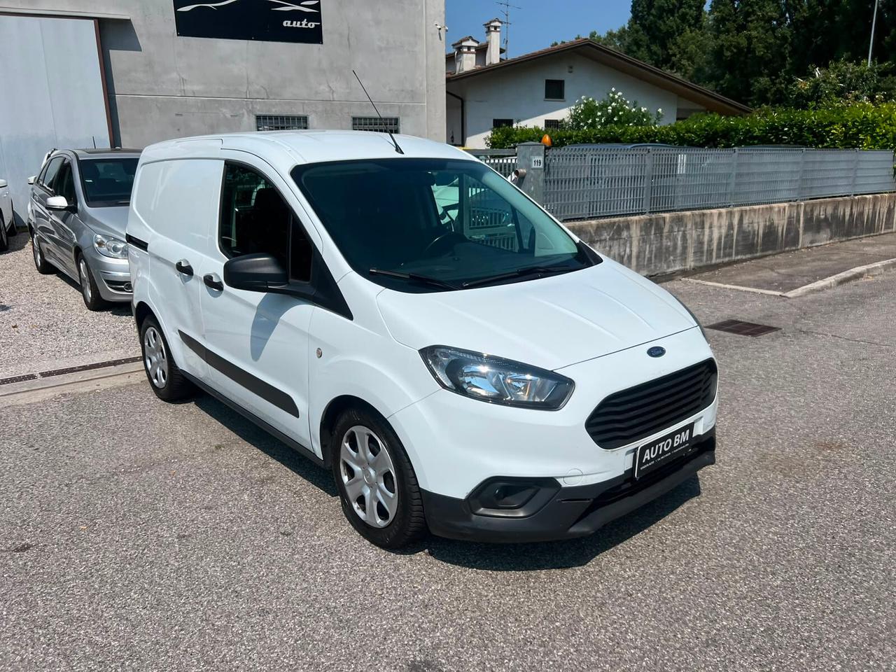 Transit Courier 1.5 TDCi 100CV Van Tr