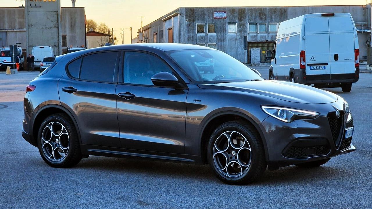 Alfa Romeo Stelvio 2.2 Turbodiesel 190 CV AT8 Q4 Sprint