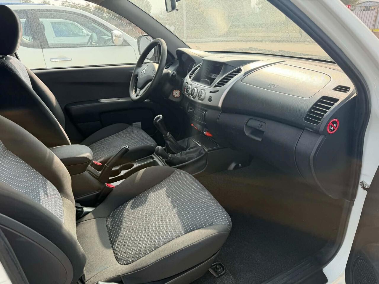 Mitsubishi L200 2.5 DI-D 178 CV Cab Intense Plus