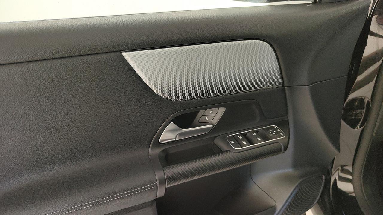 Mercedes-Benz GLA 180 d Sport auto