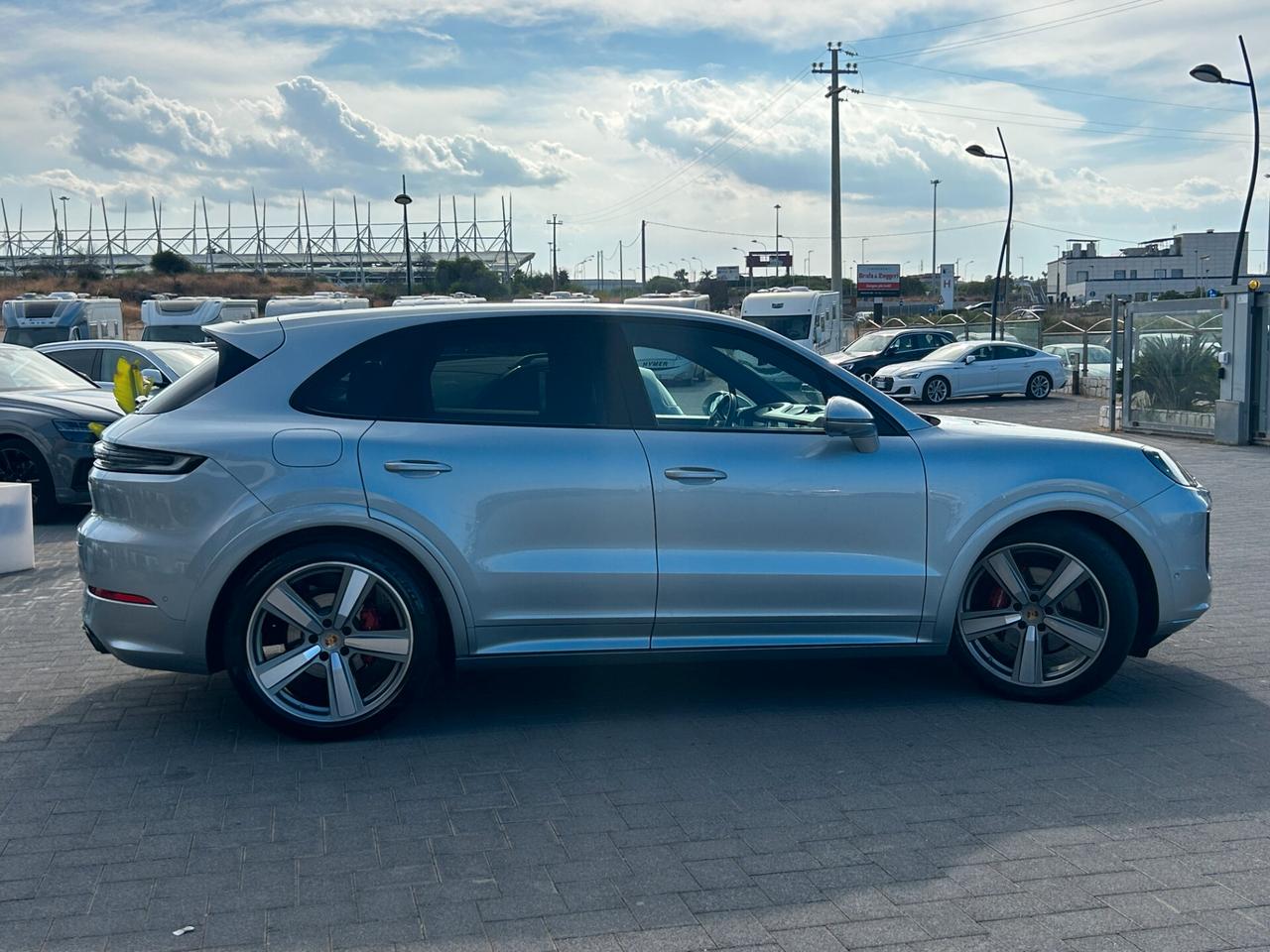 Porsche Cayenne 3.0 V6 tiptronic
