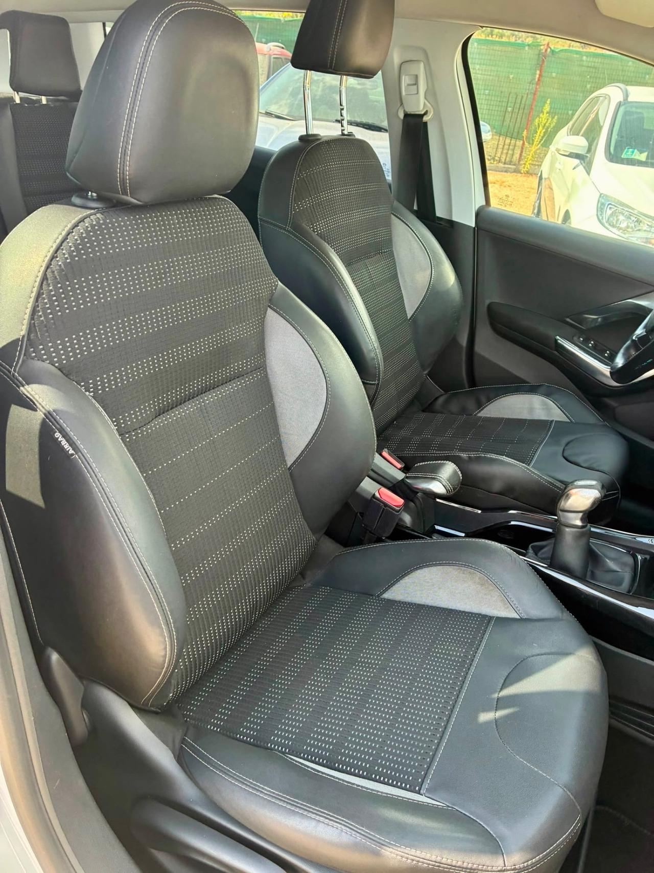 Peugeot 2008 BlueHDi 100 Allure