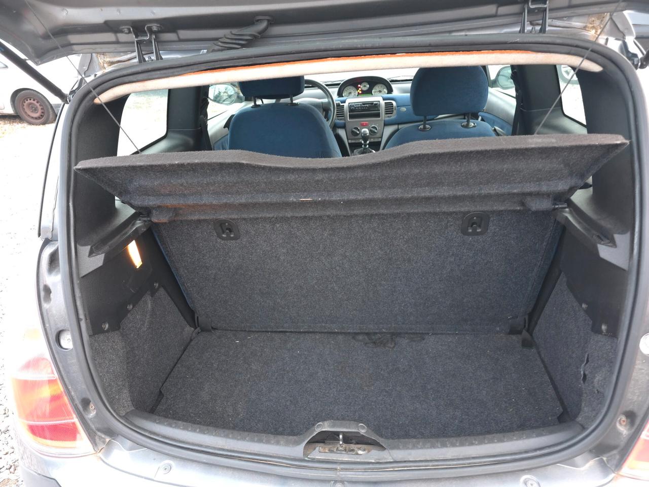 Lancia Ypsilon 1.2 16V Oro