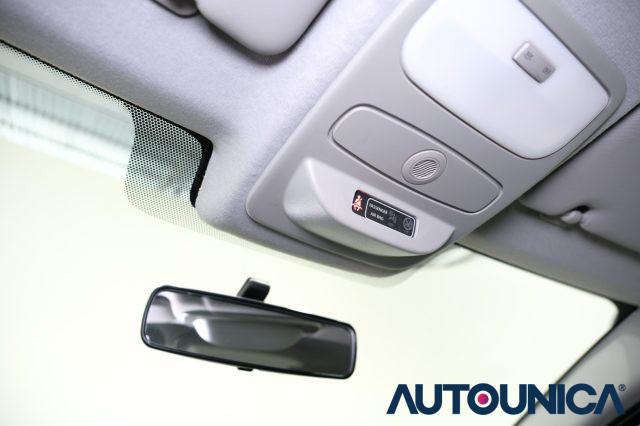 RENAULT Clio 1.2 75 CV 5 PORTE LIFE NEOPATENTATI