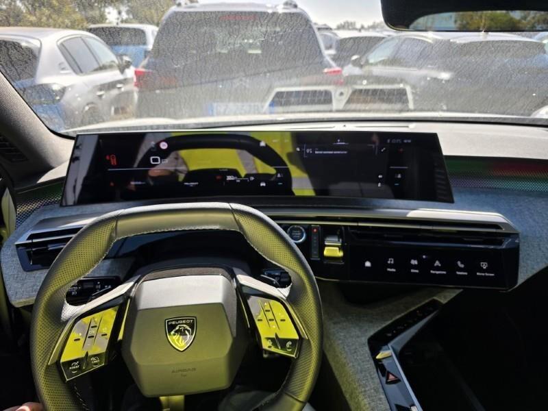 Peugeot 5008 Hybrid 136 e-DCS6 GT