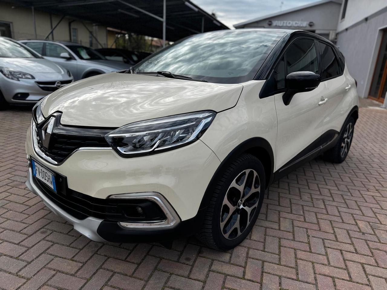 Renault Captur dCi 8V 90 CV EDC Initiale Paris