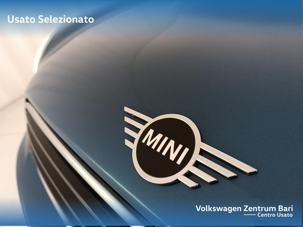 Mini Countryman 2.0 cooper d essential auto