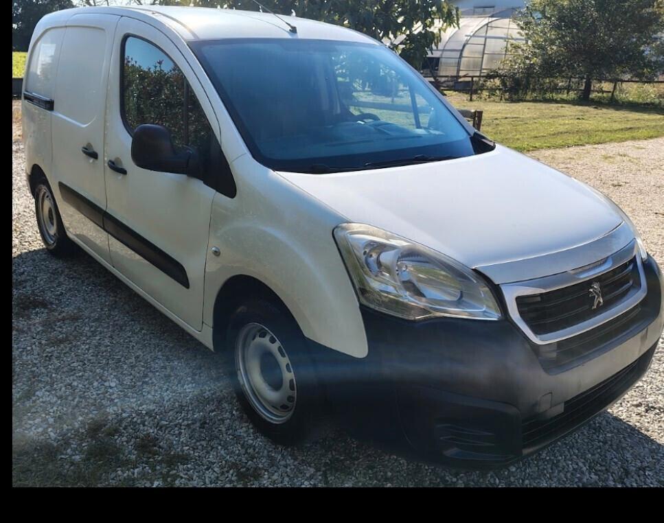 Peugeot Partner BlueHDi 100 L1 Furgone Pro Iva esposta!!!!
